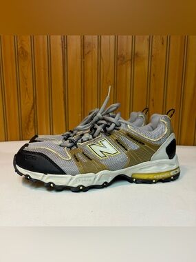 New Balance women’s  Gray and Gold Athletic Sneakers